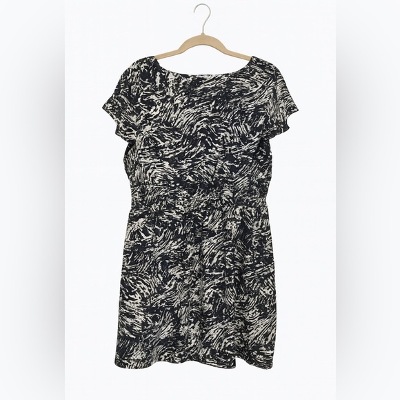 Merona NEW With Tags Women's Lined 1X Black/White Geometric Ebony Print Size 1X - Picture 1 of 2